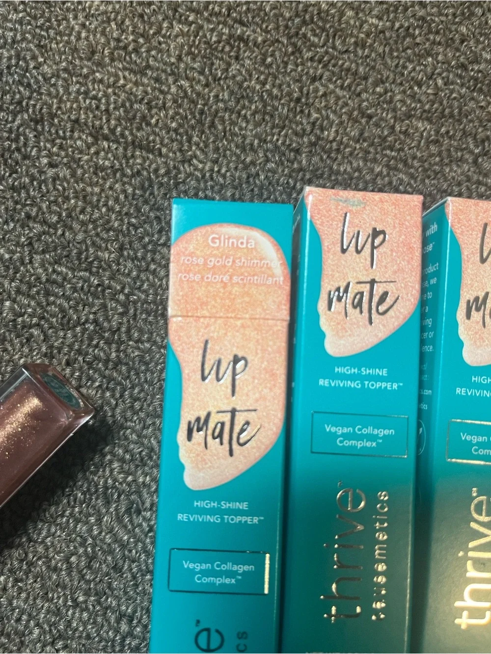 thrive causemetics Up Mate High-Shine Topper - Glinda rose gold - six tubes NIB